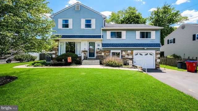 1267 DAHLIA RD, Warminster, PA 18974