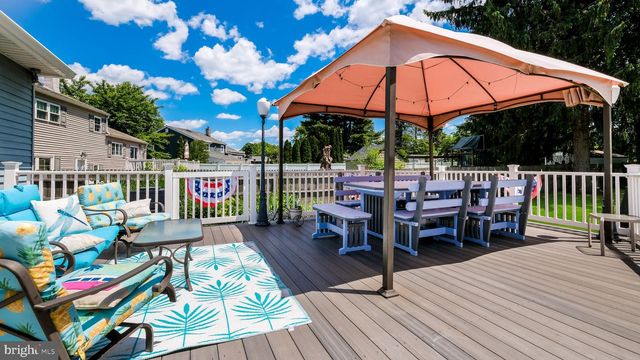 1267 DAHLIA RD, Warminster, PA 18974