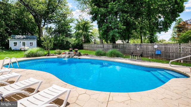 1267 DAHLIA RD, Warminster, PA 18974