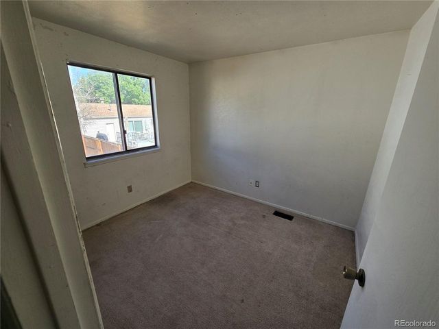 4905 S Quintero Cir, Aurora, CO 80015