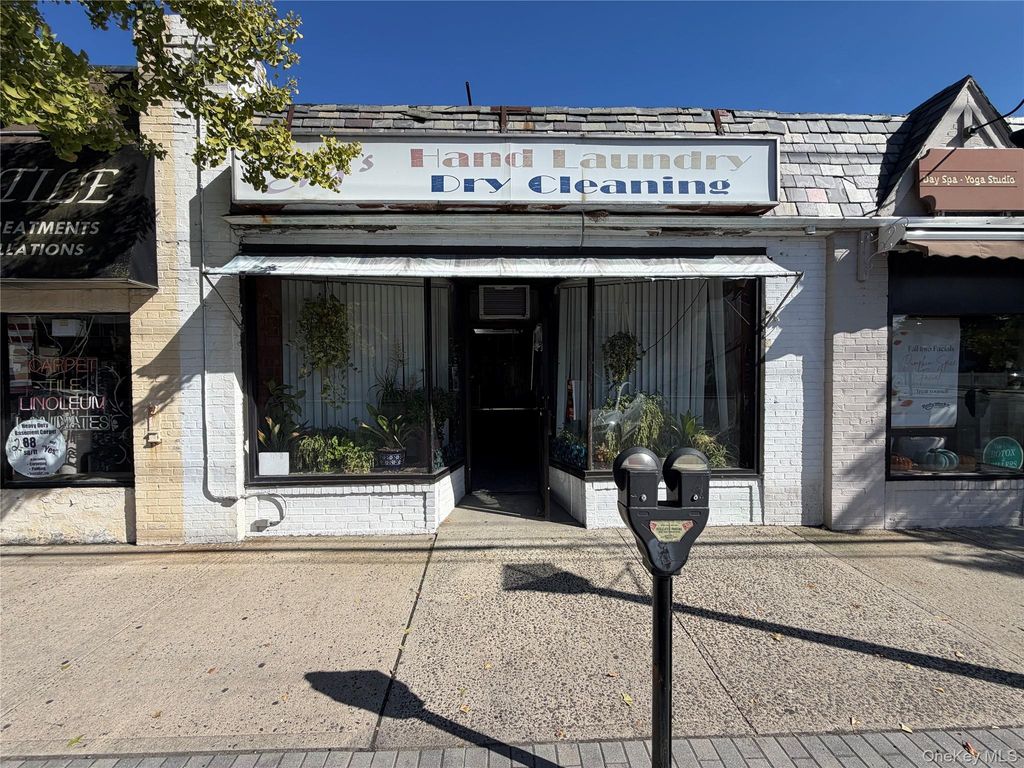 56 Covert Avenue, Garden City, NY 11530 — exterior