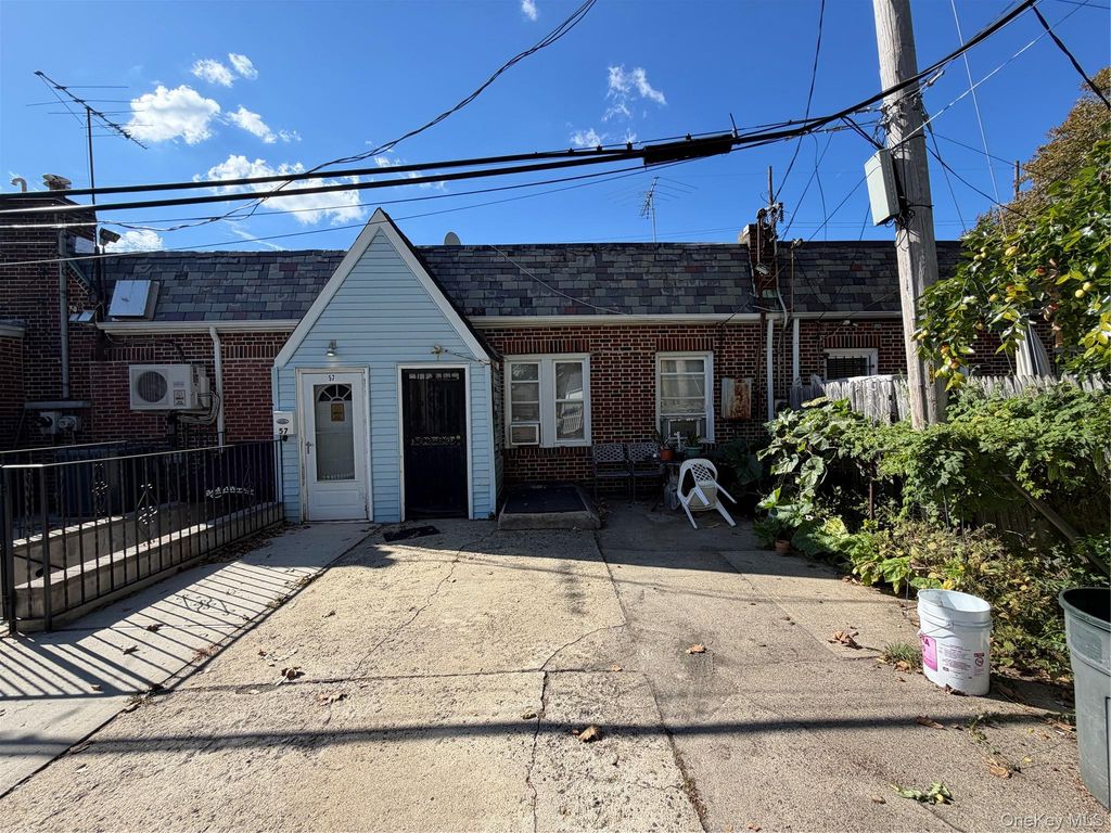 56 Covert Avenue, Garden City, NY 11530 — photo 4