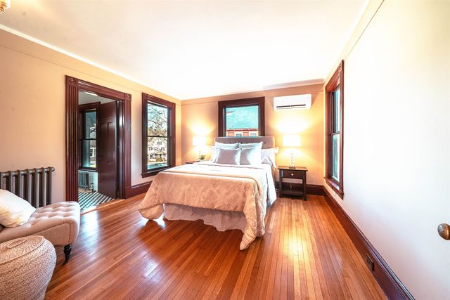 70 concord Street, Nashua, NH 03064