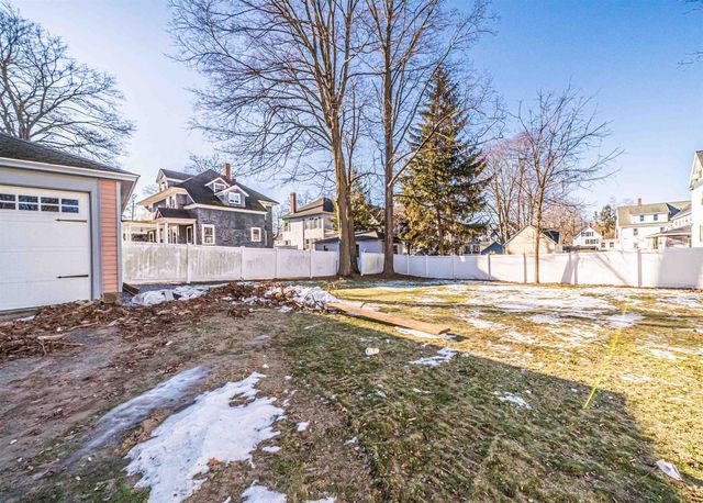 70 concord Street, Nashua, NH 03064