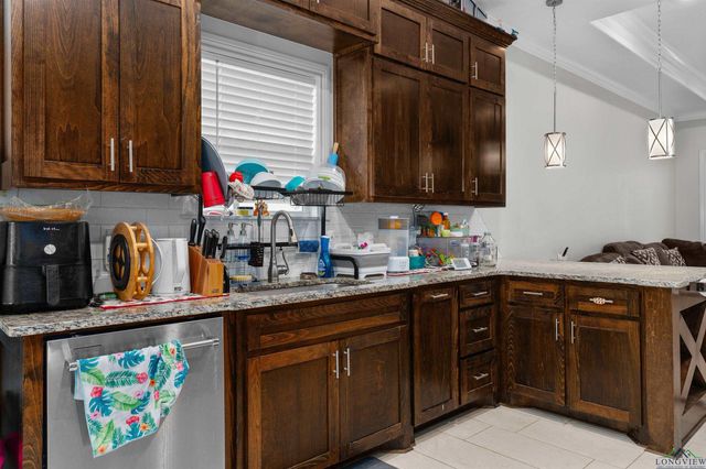 110 Hudson Ave, Longview, TX 75601