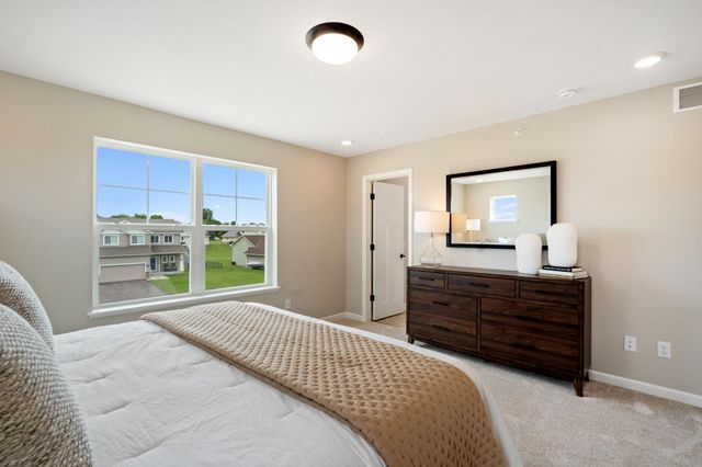 13627 Pine Drive, Rogers, MN 55374