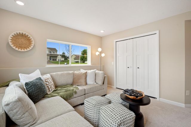 13627 Pine Drive, Rogers, MN 55374