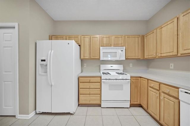 3766 Villa Springs Circle 41, Powder Springs, GA 30127
