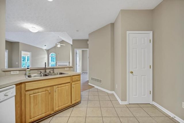 3766 Villa Springs Circle 41, Powder Springs, GA 30127