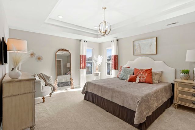 6896 E 104th Avenue, Crown Point, IN 46307