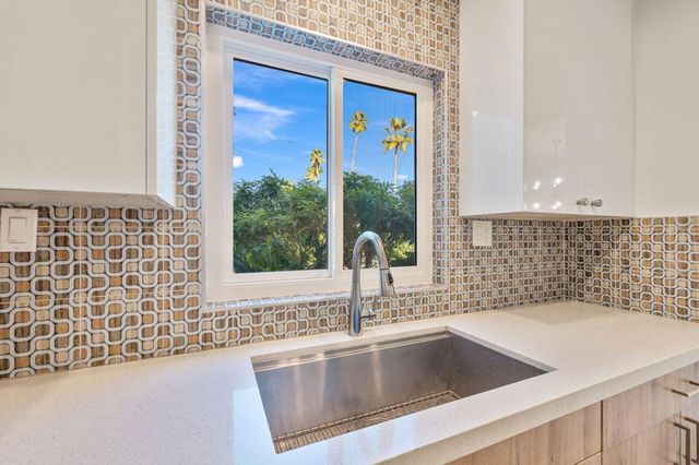 1810 Sandcliff Road, Palm Springs, CA 92264