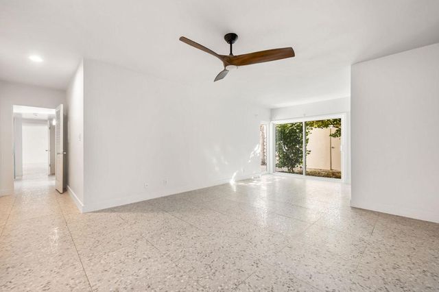 1810 Sandcliff Road, Palm Springs, CA 92264