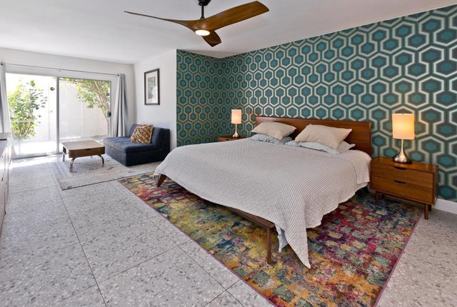 1810 Sandcliff Road, Palm Springs, CA 92264