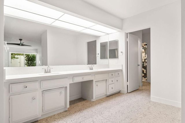 1810 Sandcliff Road, Palm Springs, CA 92264