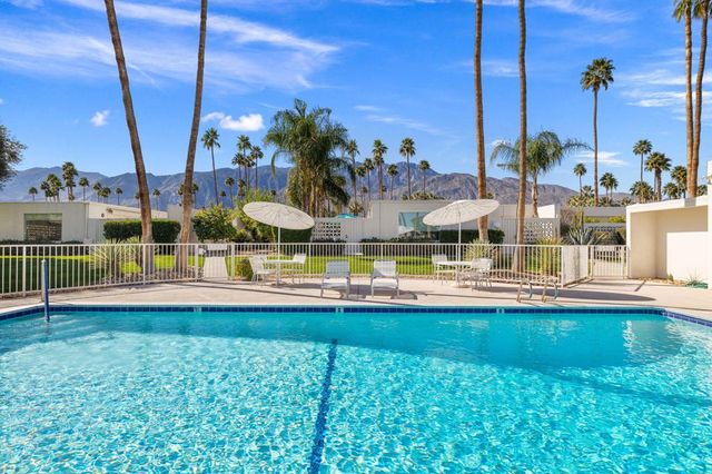 1810 Sandcliff Road, Palm Springs, CA 92264