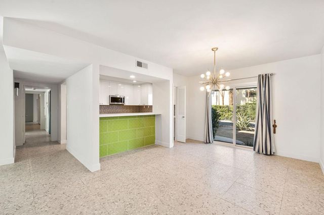 1810 Sandcliff Road, Palm Springs, CA 92264