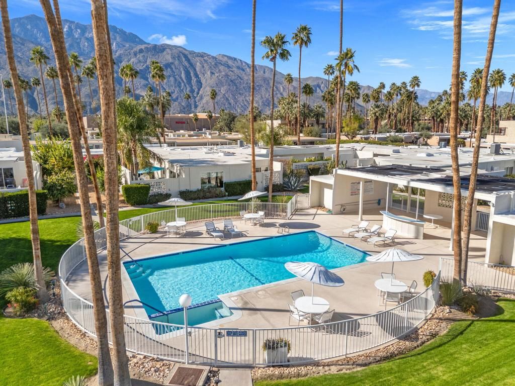 1810 Sandcliff Road, Palm Springs, CA 92264
