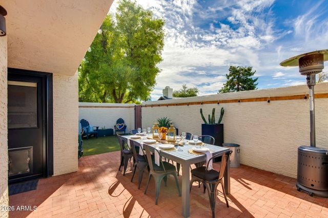 2437 E RANCHO Drive, Phoenix, AZ 85016