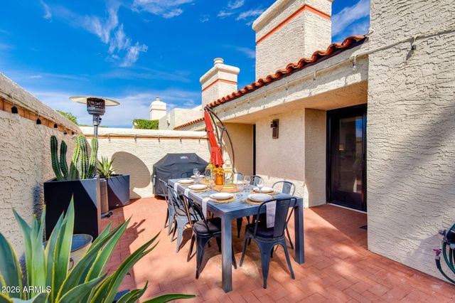 2437 E RANCHO Drive, Phoenix, AZ 85016