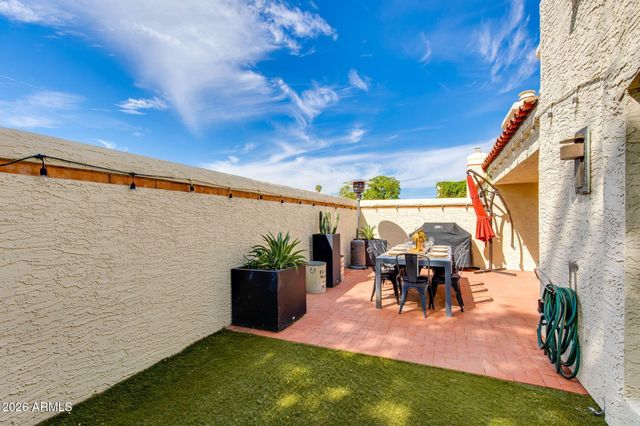 2437 E RANCHO Drive, Phoenix, AZ 85016