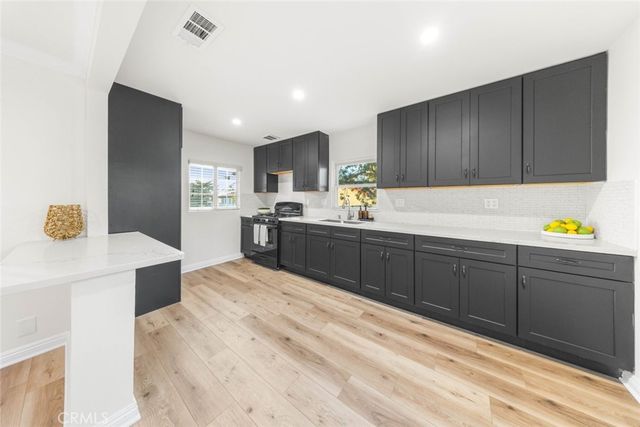 10554 Plainview, Tujunga, CA 91042
