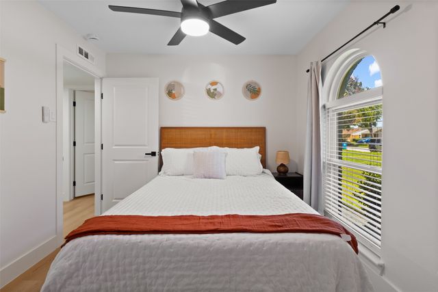 5325 Strickland Avenue, The Colony, TX 75056
