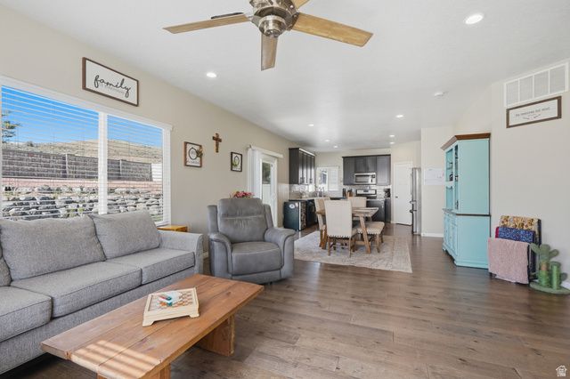 7139 W HAWK VIEW WAY, West Jordan, UT 84081