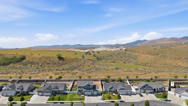 7139 W HAWK VIEW WAY, West Jordan, UT 84081