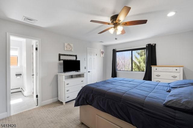 20 Powderhorn Dr, Rockaway Twp., NJ 07866