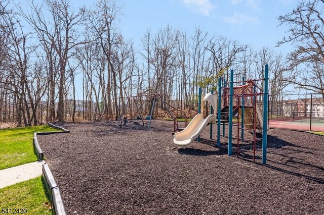 20 Powderhorn Dr, Rockaway Twp., NJ 07866