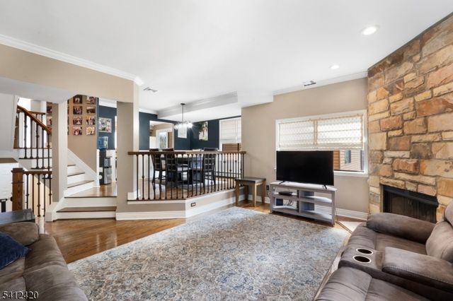 20 Powderhorn Dr, Rockaway Twp., NJ 07866