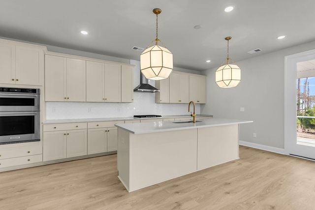 732 Maynard Lane, Summerville, SC 29486