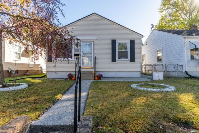2049 Phenie Street, Fort Wayne, IN 46802