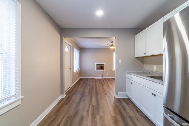 2049 Phenie Street, Fort Wayne, IN 46802