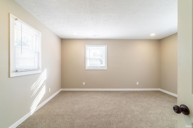2049 Phenie Street, Fort Wayne, IN 46802