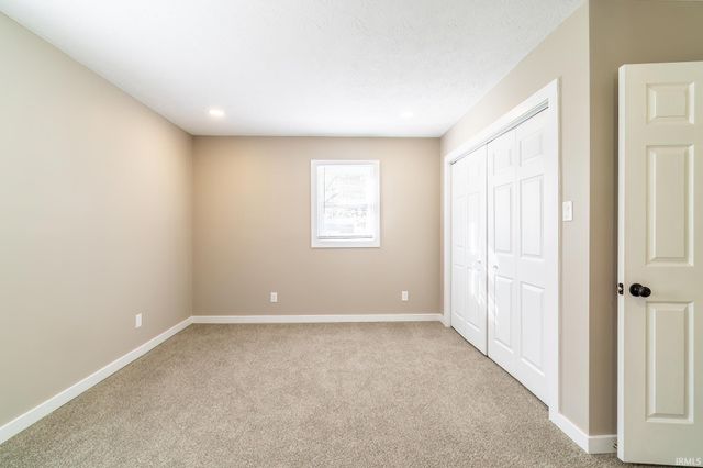 2049 Phenie Street, Fort Wayne, IN 46802