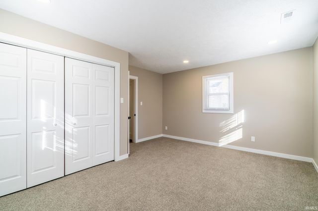 2049 Phenie Street, Fort Wayne, IN 46802