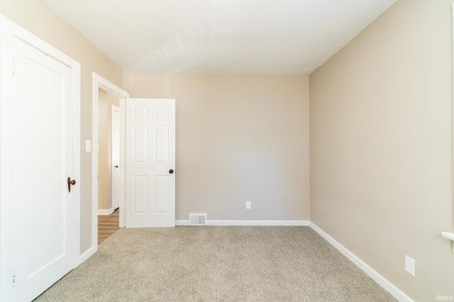 2049 Phenie Street, Fort Wayne, IN 46802