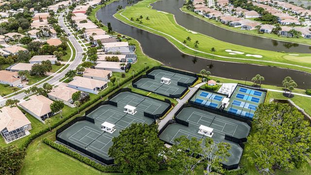 7219 Le Chalet Boulevard, Boynton Beach, FL 33472