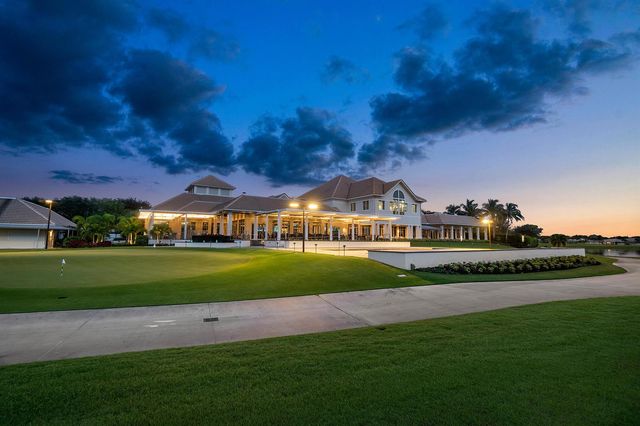 7219 Le Chalet Boulevard, Boynton Beach, FL 33472
