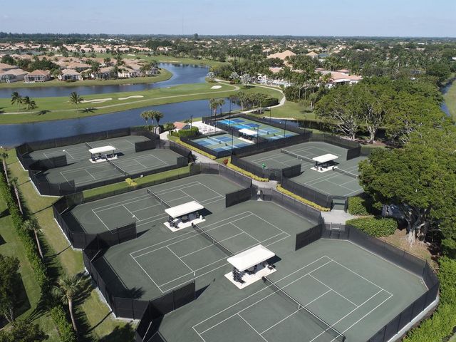 7219 Le Chalet Boulevard, Boynton Beach, FL 33472