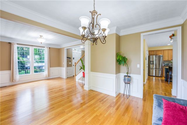 115 castle rock Road, Warwick, RI 02886