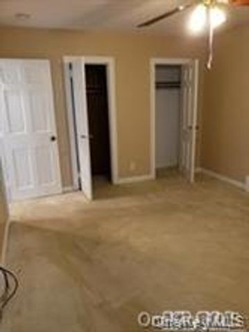 75 Searingtown Road 1st Fl, Albertson, NY 11507