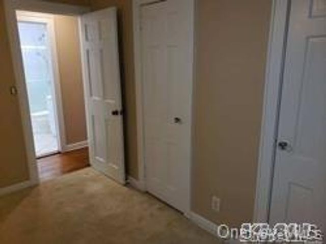 75 Searingtown Road 1st Fl, Albertson, NY 11507