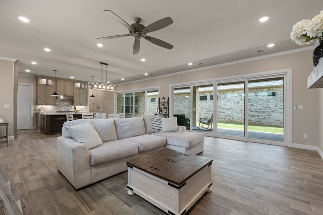 2407 Vineyard Drive, Granbury, TX 76048