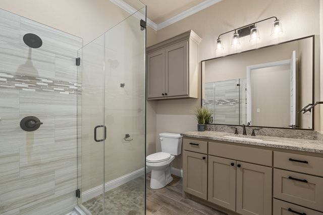 2407 Vineyard Drive, Granbury, TX 76048