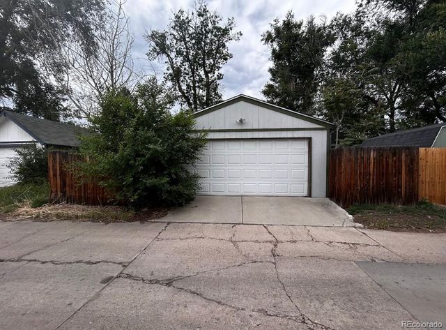 2820 S Acoma Street, Englewood, CO 80110