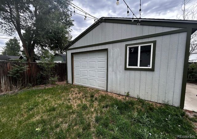 2820 S Acoma Street, Englewood, CO 80110