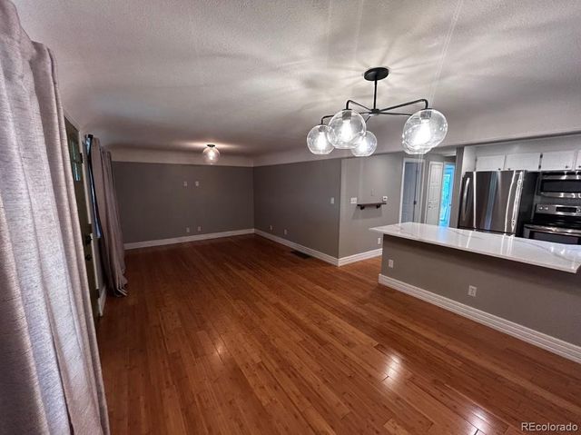 2820 S Acoma Street, Englewood, CO 80110