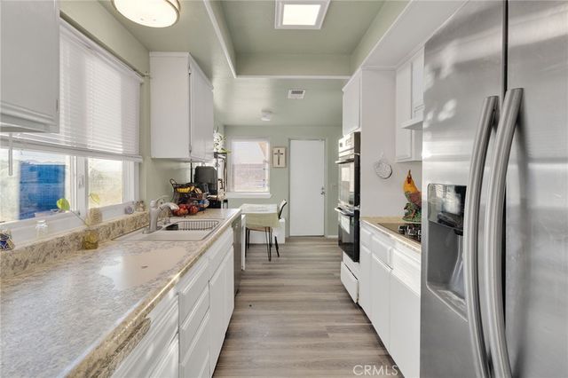 13167 Olathe Road, Apple Valley, CA 92308